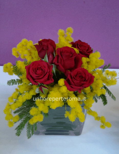 Sushi di fiori e mimosa